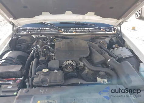 2008 Mercury Grand Marquis Gs z USA, uszkodzony, nr VIN 2MEFM74V98X632701